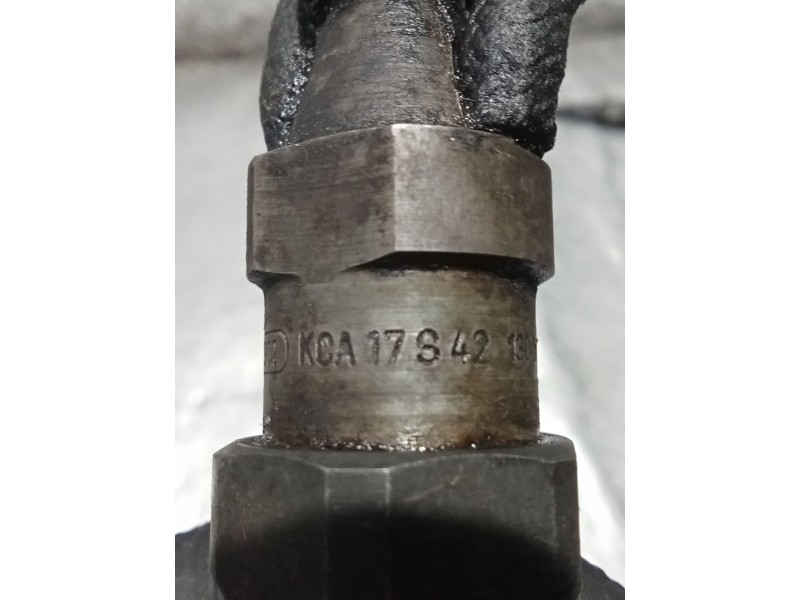 Recambio de inyector para nissan terrano ii (r20) 2.7 tdi 4wd referencia OEM IAM KCA17S42 BOSCH 