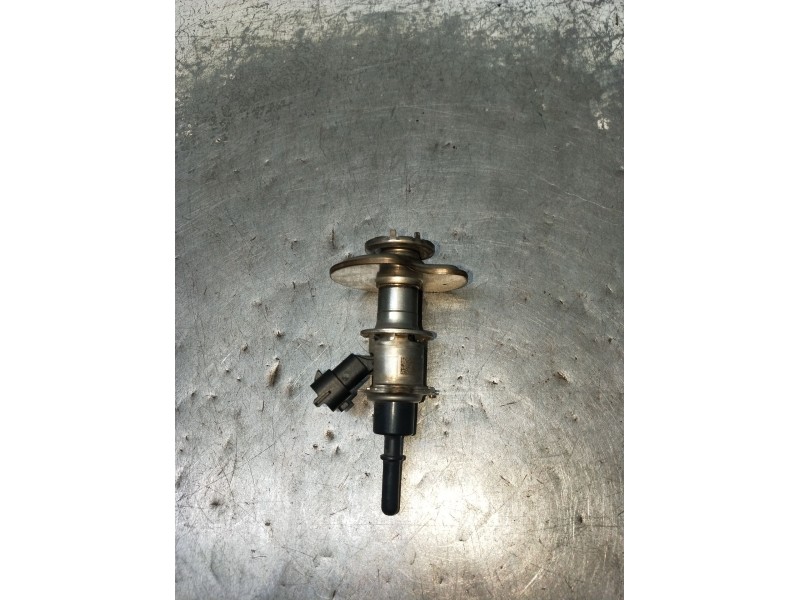Recambio de inyector para audi a3 sportback (8ya, 8yf) 35 tdi referencia OEM IAM 7LA131113A ADBLUE 