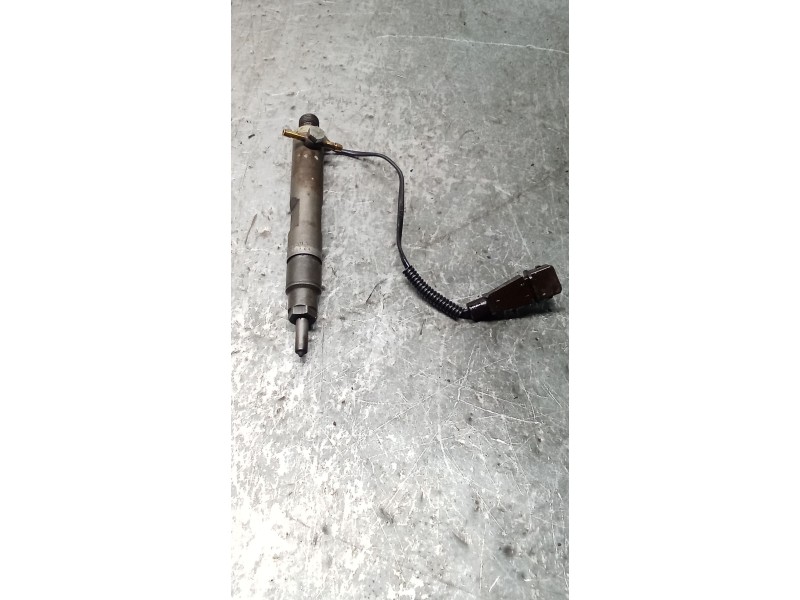 Recambio de inyector para audi a3 (8l1) 1.9 tdi referencia OEM IAM 028130201S  BOSCH