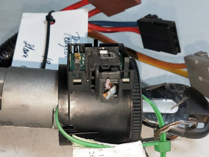Recambio de conmutador de arranque para peugeot 806 1.9 turbodiesel cat referencia OEM IAM   