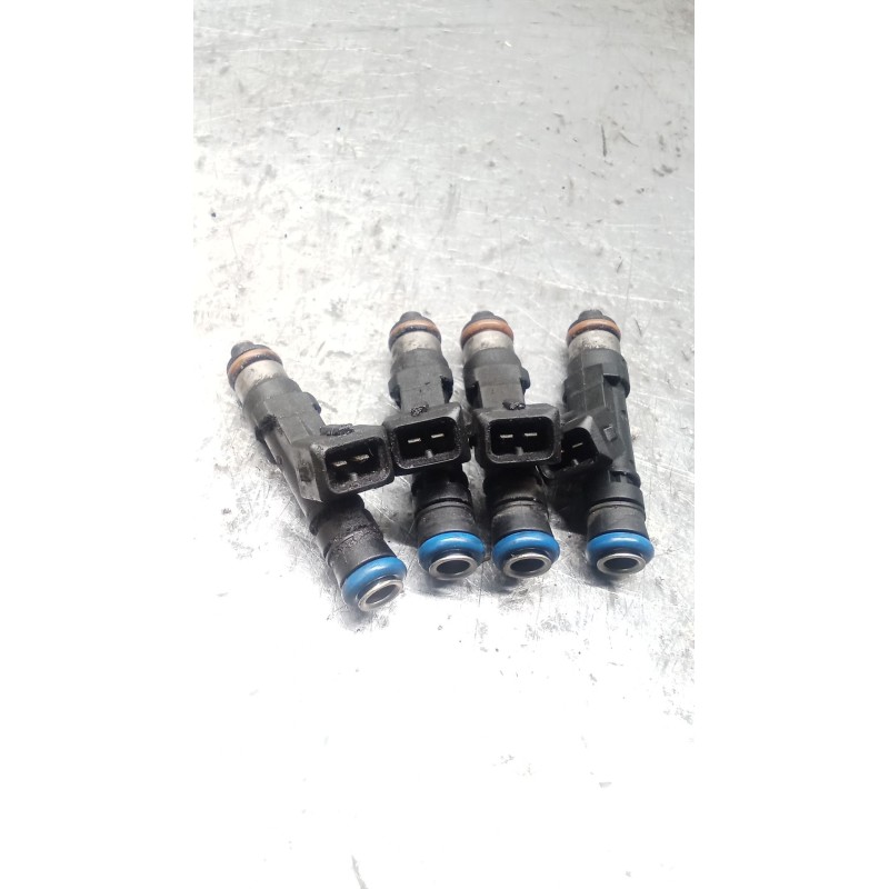 Recambio de inyector para dacia dokker furgoneta/monovolumen 1.6 lpg referencia OEM IAM 8200227124 028158034 BOSCH JUEGO CUATRO 