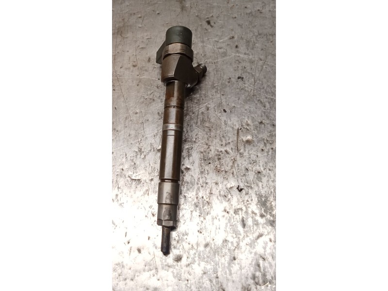 Recambio de inyector para mercedes-benz sprinter 02.00  caja abierta 311 cdi (903.611-612-613) referencia OEM IAM A6110701687 09