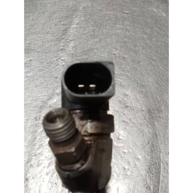 Recambio de inyector para jeep gr.cherokee (wj/wg) 2.7 crd limited referencia OEM IAM 0445110204 A6120700587 BOSCH