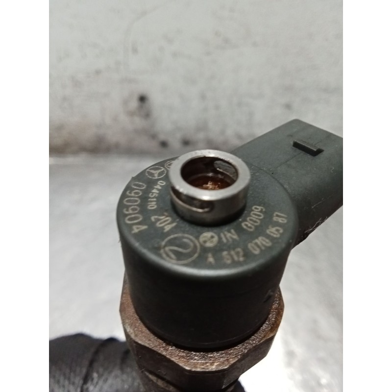 Recambio de inyector para jeep gr.cherokee (wj/wg) 2.7 crd limited referencia OEM IAM 0445110204 A6120700587 BOSCH