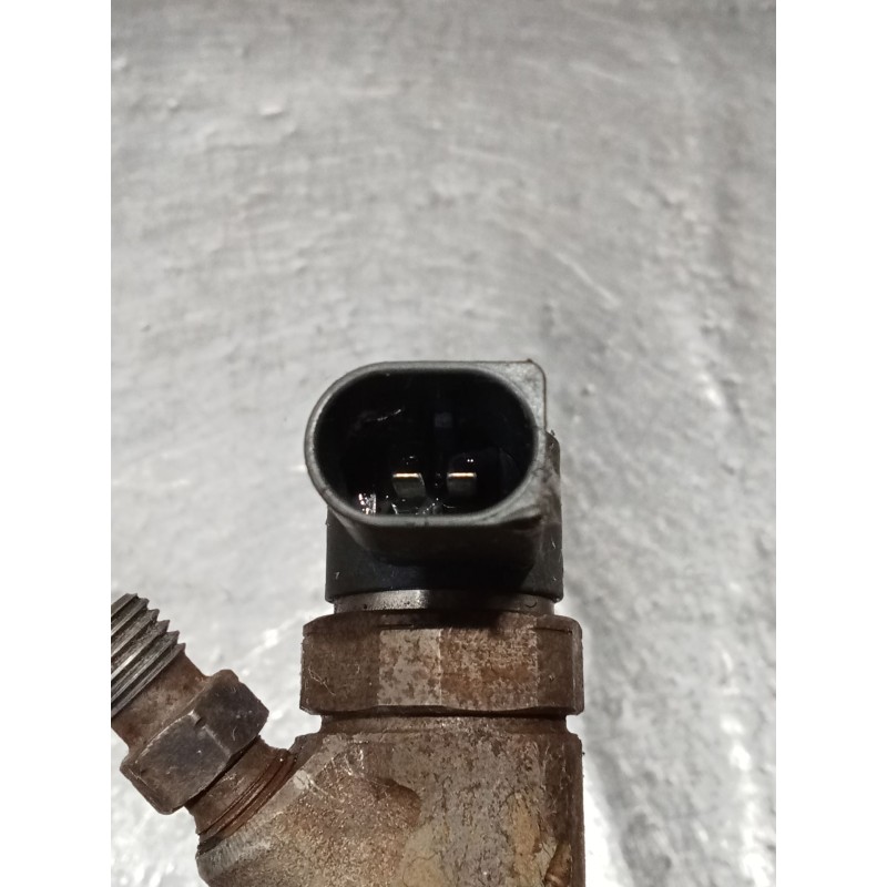 Recambio de inyector para jeep gr.cherokee (wj/wg) 2.7 crd limited referencia OEM IAM 0445110204 A6120700587 BOSCH