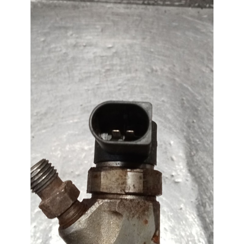 Recambio de inyector para jeep gr.cherokee (wj/wg) 2.7 crd limited referencia OEM IAM 0445110204 A6120700587 BOSCH