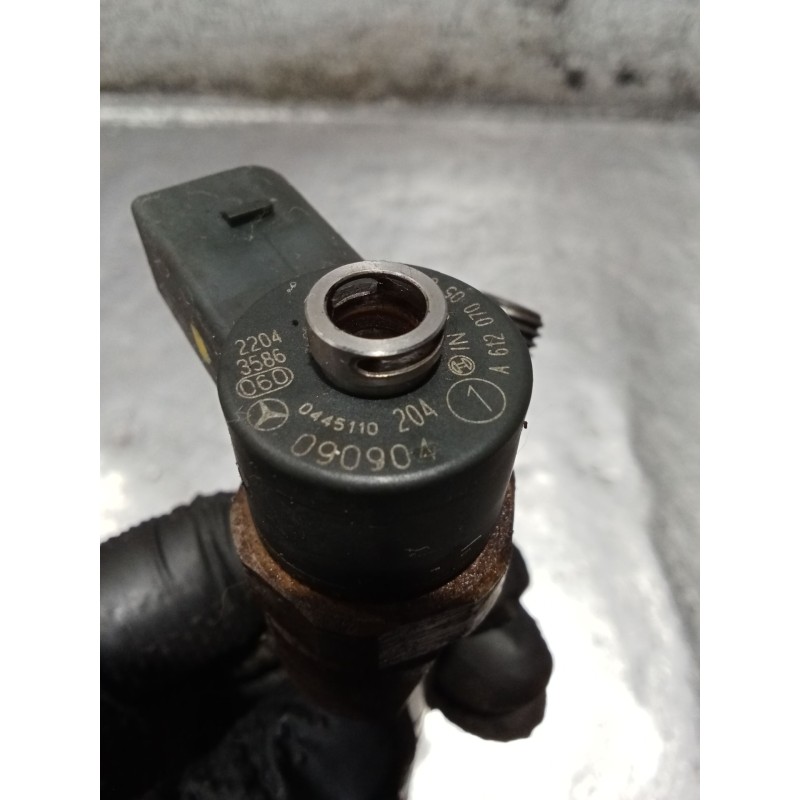 Recambio de inyector para jeep gr.cherokee (wj/wg) 2.7 crd limited referencia OEM IAM 0445110204 A6120700587 BOSCH