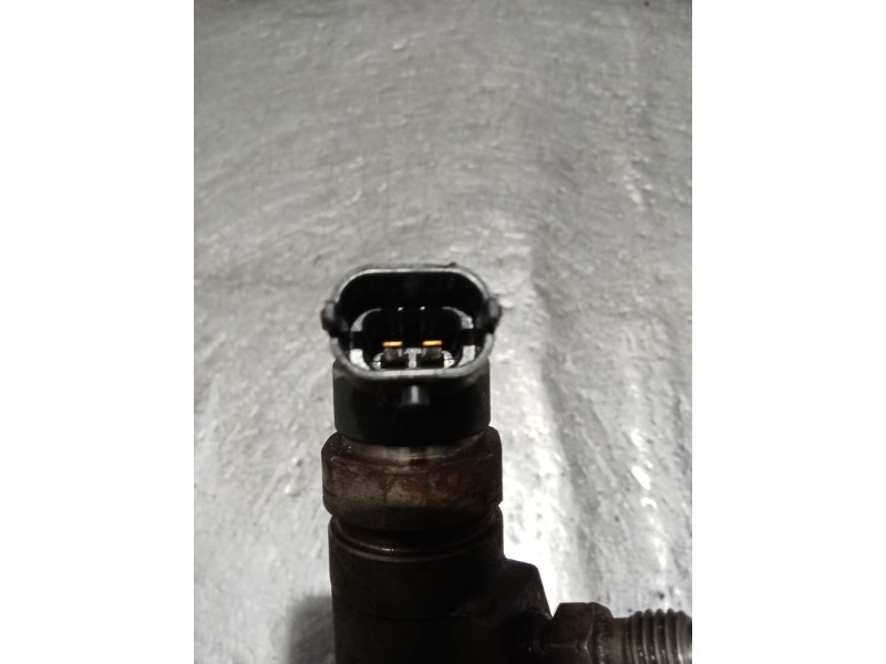 Recambio de inyector para citroën berlingo station wagon xtr plus referencia OEM IAM 0445110566 BOSCH FF007EF8F5027766