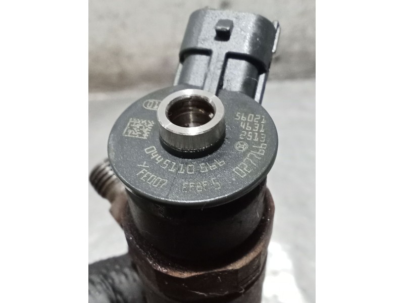 Recambio de inyector para citroën berlingo station wagon xtr plus referencia OEM IAM 0445110566 BOSCH FF007EF8F5027766