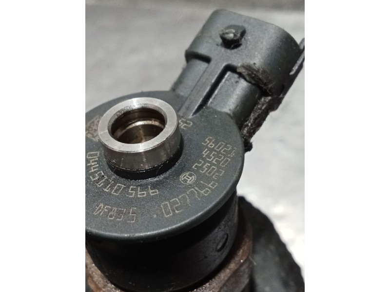 Recambio de inyector para citroën berlingo station wagon xtr plus referencia OEM IAM 0445110566 BOSCH 04205DF835027766