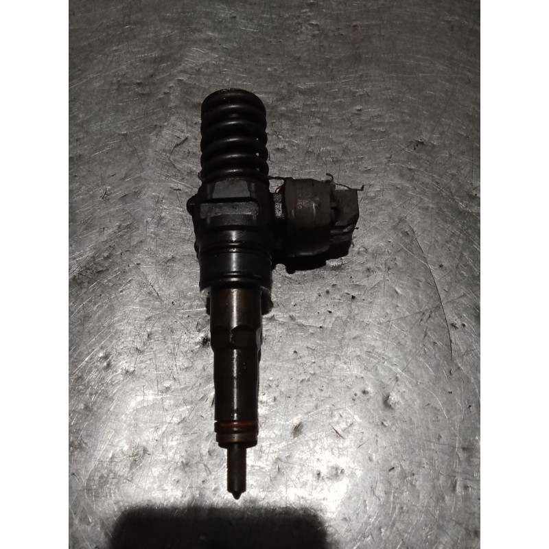 Recambio de inyector para volkswagen caddy iii furgoneta/monovolumen (2ka, 2kh, 2ca, 2ch) 2.0 sdi referencia OEM IAM 038130073AF