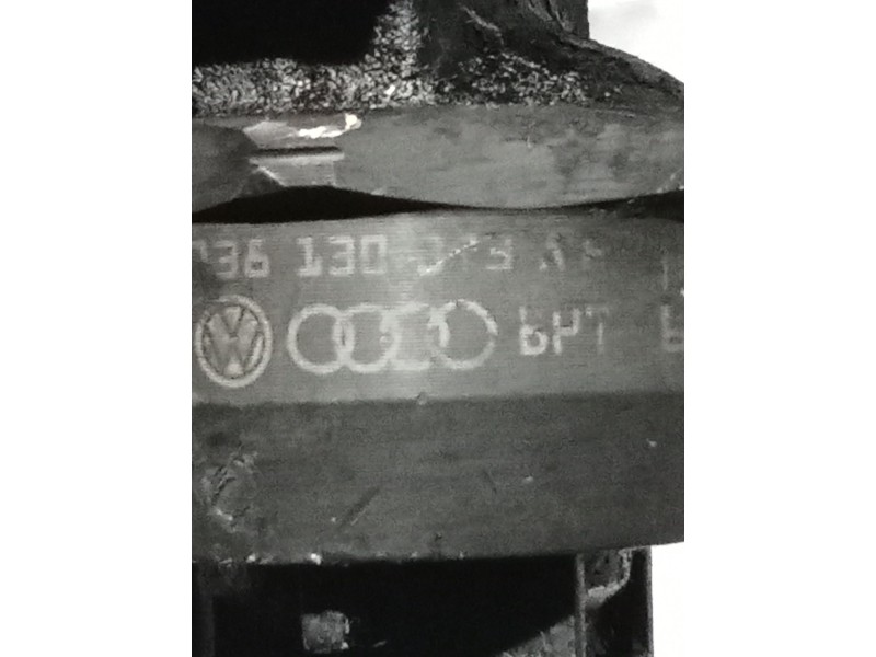 Recambio de inyector para volkswagen caddy iii furgoneta/monovolumen (2ka, 2kh, 2ca, 2ch) 2.0 sdi referencia OEM IAM 038130073AF