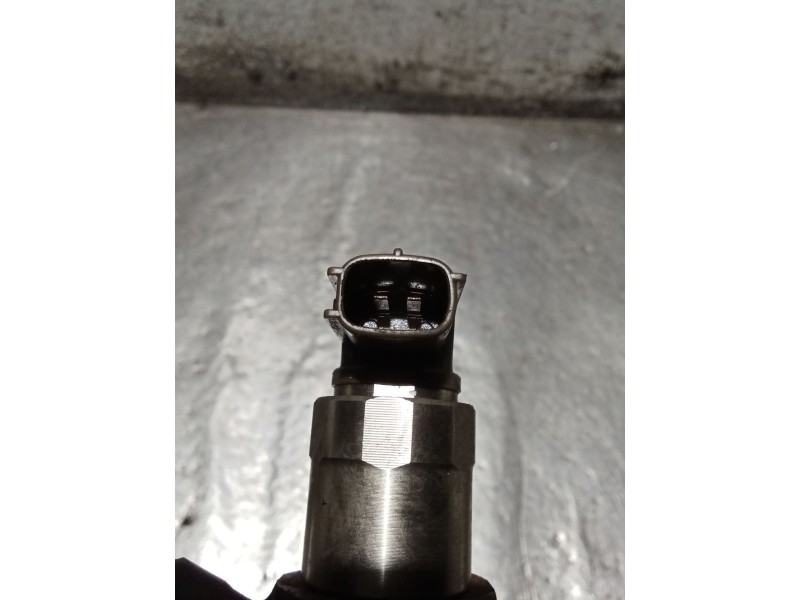 Recambio de inyector para mazda 3 lim. (bl) luxury referencia OEM IAM 001012K05730 22CRDI 2009