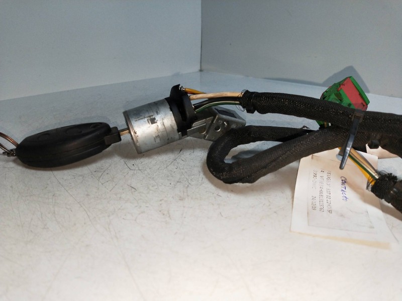 Recambio de conmutador de arranque para peugeot 807 sr pack referencia OEM IAM 36353100  