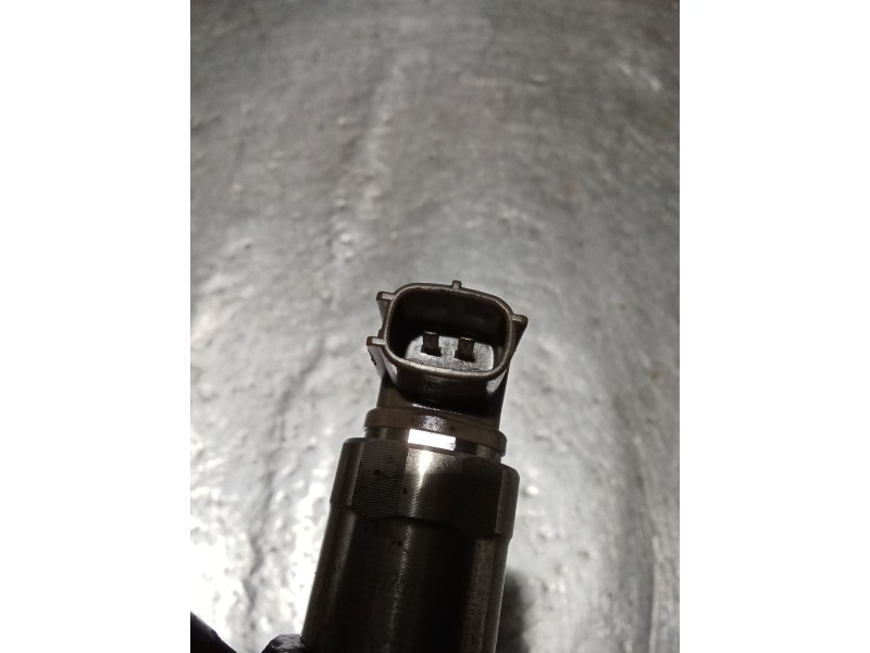 Recambio de inyector para mazda 3 lim. (bl) luxury referencia OEM IAM 001012K05730 22CRDI 2009