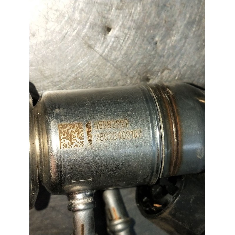 Recambio de inyector para alfa romeo giulia (952_) 2.2 d q4 (952aha45, 952ama4) referencia OEM IAM AD BLUE 55283227 28623402107 
