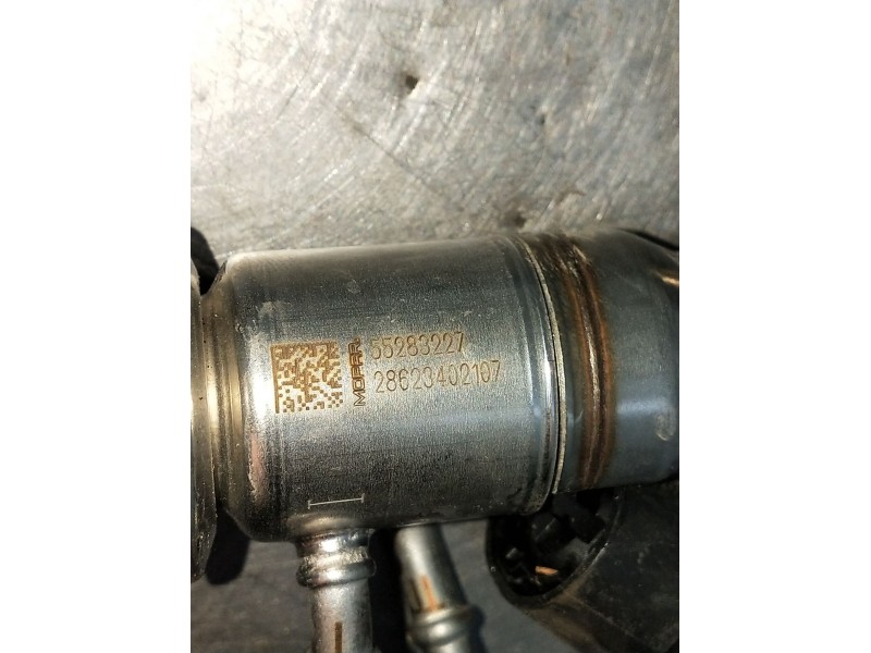 Recambio de inyector para alfa romeo giulia (952_) 2.2 d q4 (952aha45, 952ama4) referencia OEM IAM AD BLUE 55283227 28623402107 