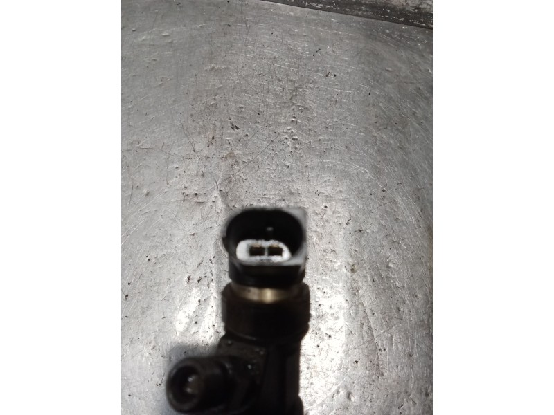 Recambio de inyector para bmw 3 compact (e46) 320 td referencia OEM IAM 0445110080 7788609 BOSCH