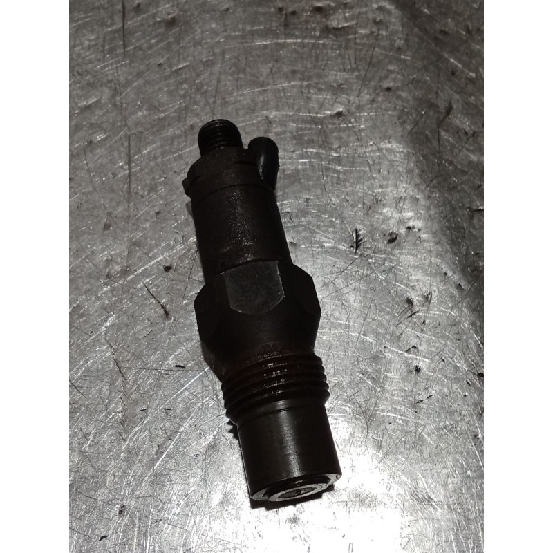 Recambio de inyector para ford mondeo i turnier (bnp) 1.8 td referencia OEM IAM LCR6705301E  LUCAS