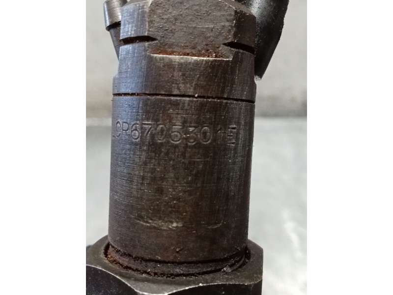 Recambio de inyector para ford mondeo i turnier (bnp) 1.8 td referencia OEM IAM LCR6705301E  LUCAS