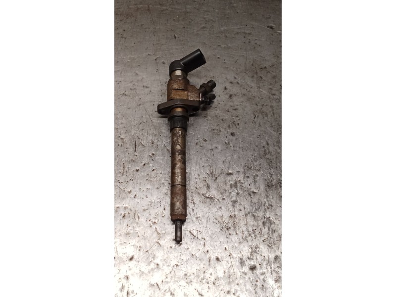 Recambio de inyector para peugeot 407 sw (6e_, 6d_) 2.0 hdi 135 referencia OEM IAM 9657144580 SIEMENS 