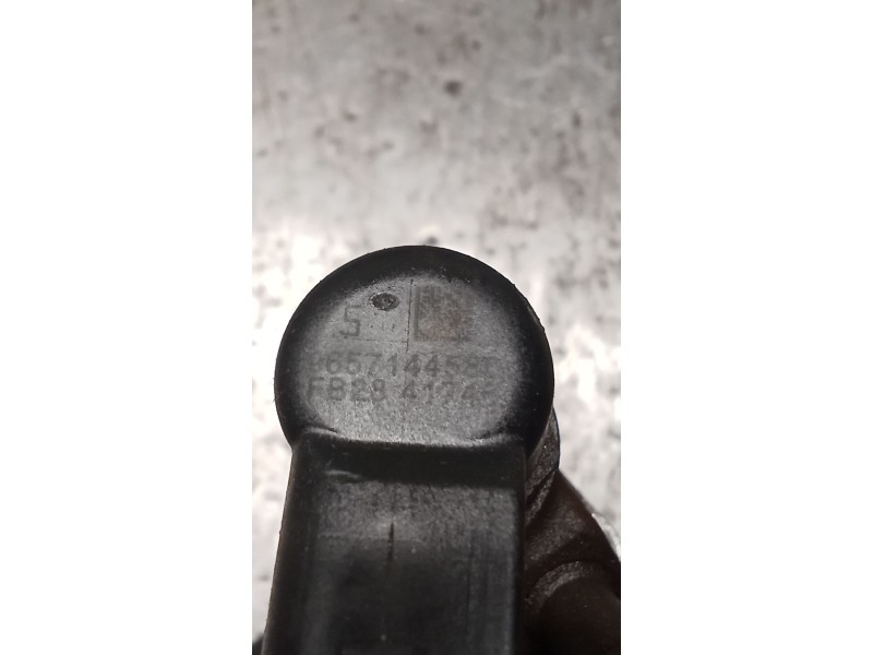 Recambio de inyector para peugeot 407 sw (6e_, 6d_) 2.0 hdi 135 referencia OEM IAM 9657144580 SIEMENS 