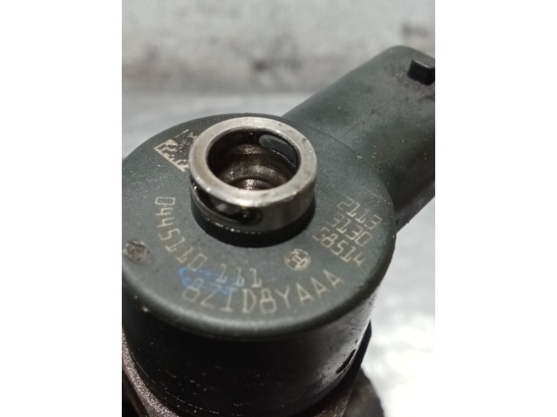 Recambio de inyector para alfa romeo gt (937_) 1.9 jtd (937cxn1b) referencia OEM IAM 0445110111 2113313058514 BOSCH