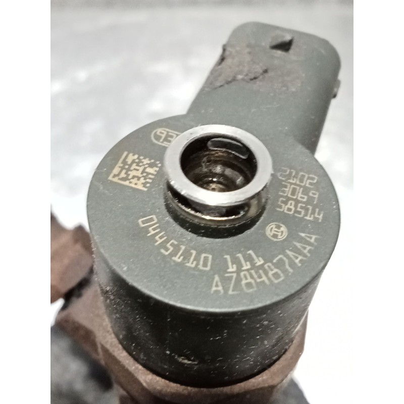 Recambio de inyector para alfa romeo gt (937_) 1.9 jtd (937cxn1b) referencia OEM IAM 0445110111 2102306958514 BOSCH