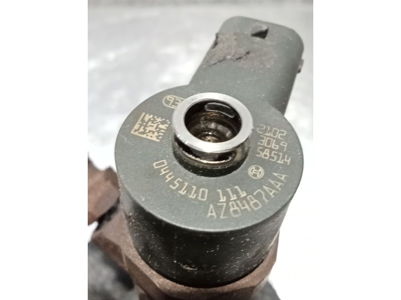 Recambio de inyector para alfa romeo gt (937_) 1.9 jtd (937cxn1b) referencia OEM IAM 0445110111 2102306958514 BOSCH