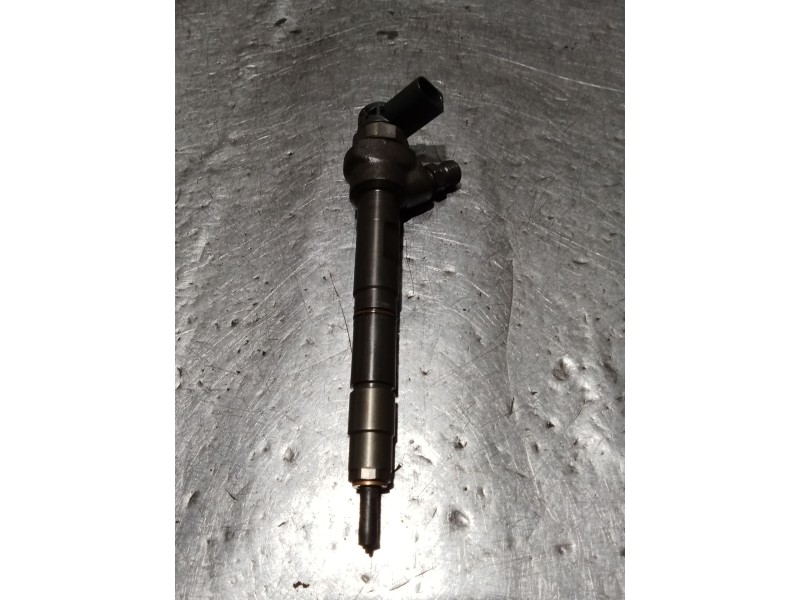 Recambio de inyector para seat alhambra (710, 711) 2.0 tdi referencia OEM IAM 0445110369 03L130277J BOSCH