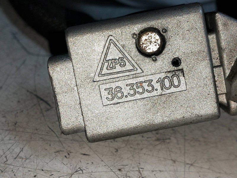 Recambio de conmutador de arranque para peugeot 807 sr pack referencia OEM IAM 36353100  