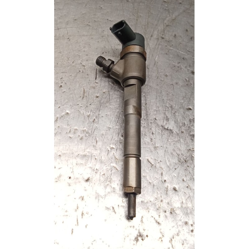 Recambio de inyector para opel corsa e color edition ecoflex referencia OEM IAM 0445110 618  BOSCH