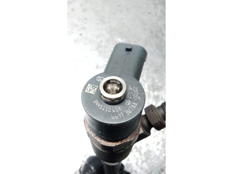 Recambio de inyector para opel corsa e color edition ecoflex referencia OEM IAM 0445110 618  BOSCH