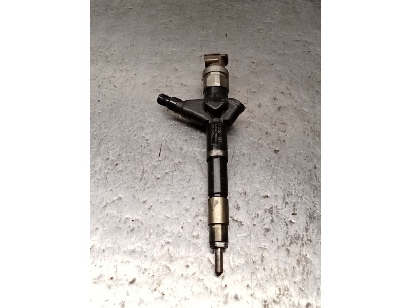 Recambio de inyector para nissan cabstar (f24m, f24w) 35.13 dci, 45.13 dci 2.5 (f24m) referencia OEM IAM 16600MB40A DENSO 06