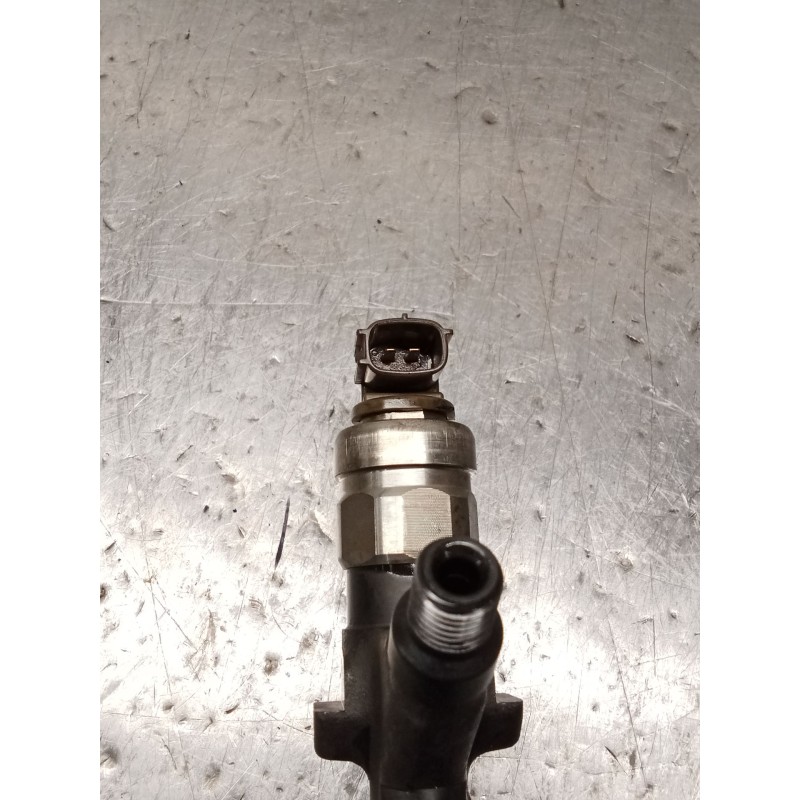 Recambio de inyector para nissan cabstar (f24m, f24w) 35.13 dci, 45.13 dci 2.5 (f24m) referencia OEM IAM 16600MB40A DENSO 06