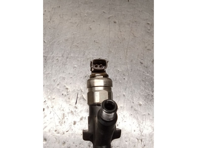 Recambio de inyector para nissan cabstar (f24m, f24w) 35.13 dci, 45.13 dci 2.5 (f24m) referencia OEM IAM 16600MB40A DENSO 06