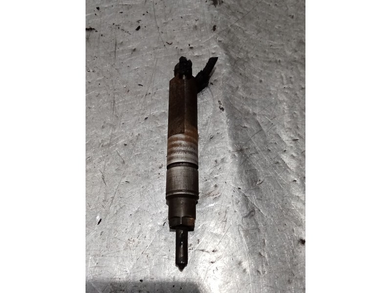 Recambio de inyector para volkswagen golf iv (1j1) 1.9 tdi referencia OEM IAM 038130201  98