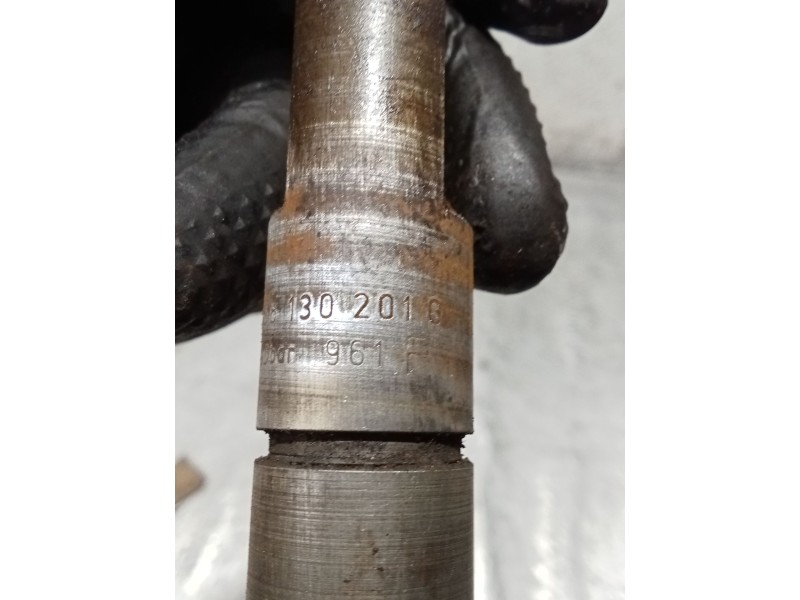 Recambio de inyector para volkswagen golf iv (1j1) 1.9 tdi referencia OEM IAM 038130201  98