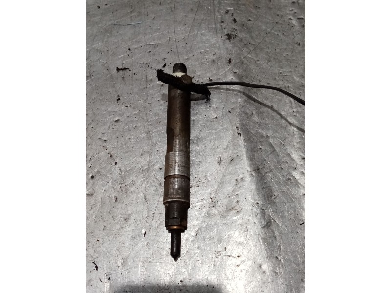 Recambio de inyector para volkswagen golf iv (1j1) 1.9 tdi referencia OEM IAM 038130201  98