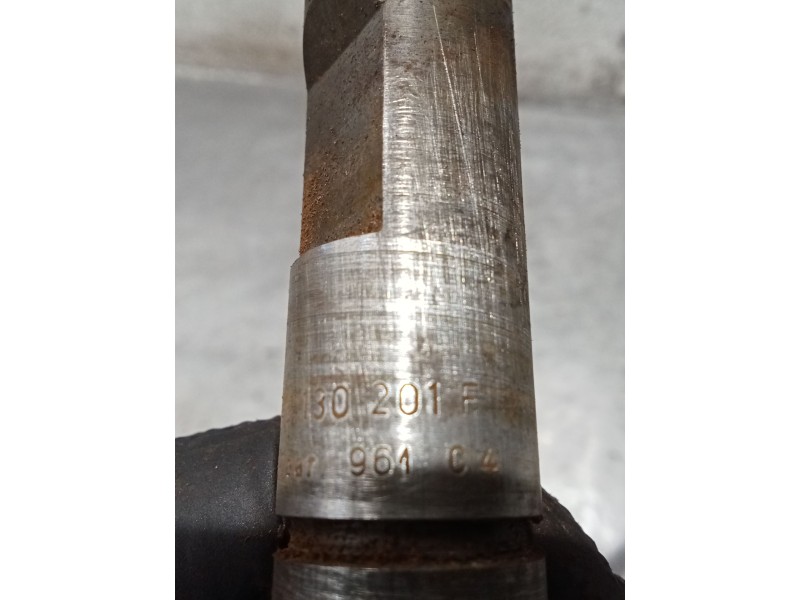 Recambio de inyector para volkswagen golf iv (1j1) 1.9 tdi referencia OEM IAM 038130201  98