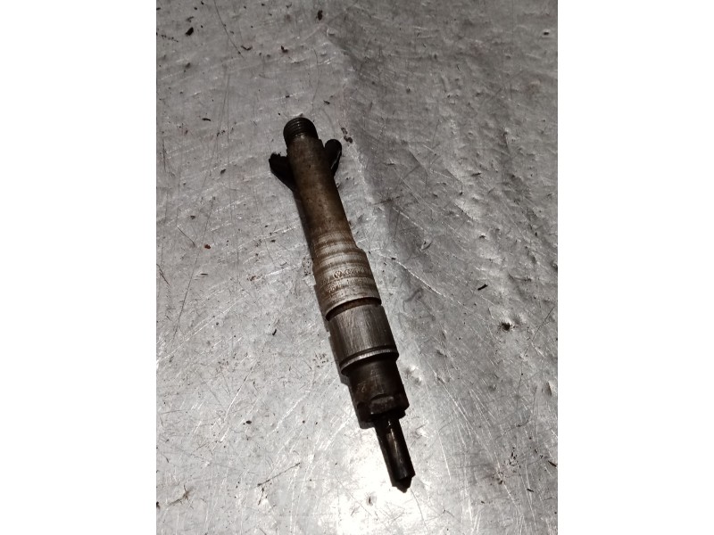 Recambio de inyector para volkswagen golf iv (1j1) 1.9 tdi referencia OEM IAM 038130201  98