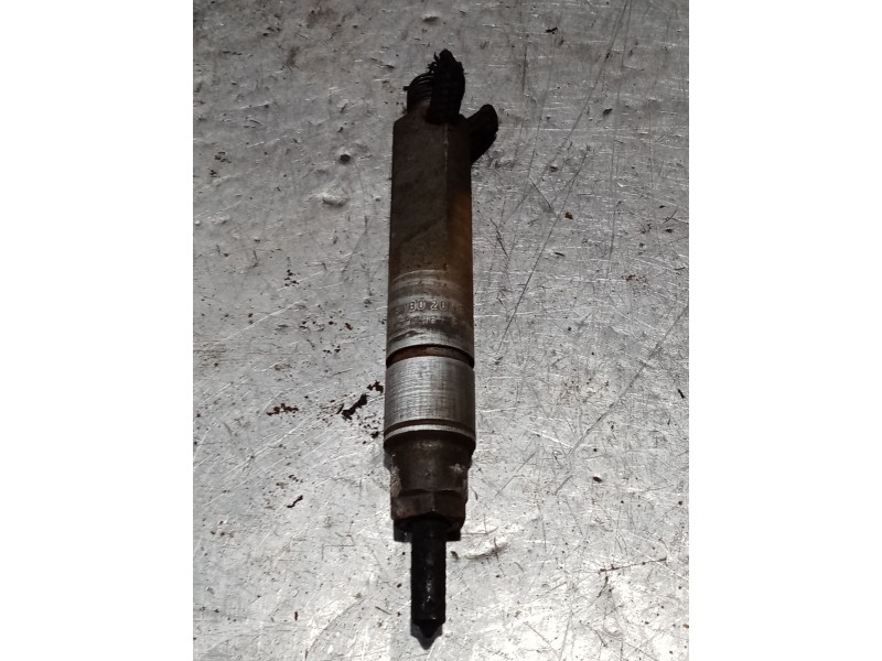 Recambio de inyector para volkswagen golf iv (1j1) 1.9 tdi referencia OEM IAM 038130201  98