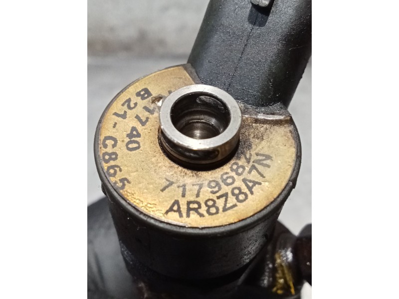 Recambio de inyector para fiat ducato furgoneta (250_) 130 multijet 2,3 d 4x4 referencia OEM IAM 7179682 AR8Z8A7N R1740