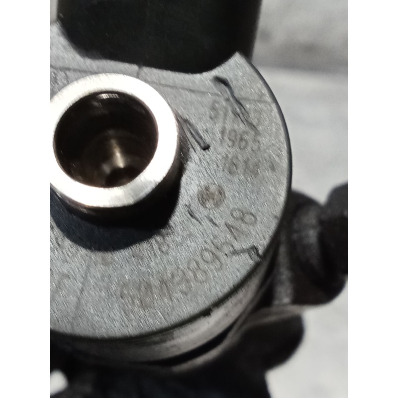 Recambio de inyector para fiat ducato furgoneta (250_) 130 multijet 2,3 d 4x4 referencia OEM IAM 0445110418 504389548 BOSCH