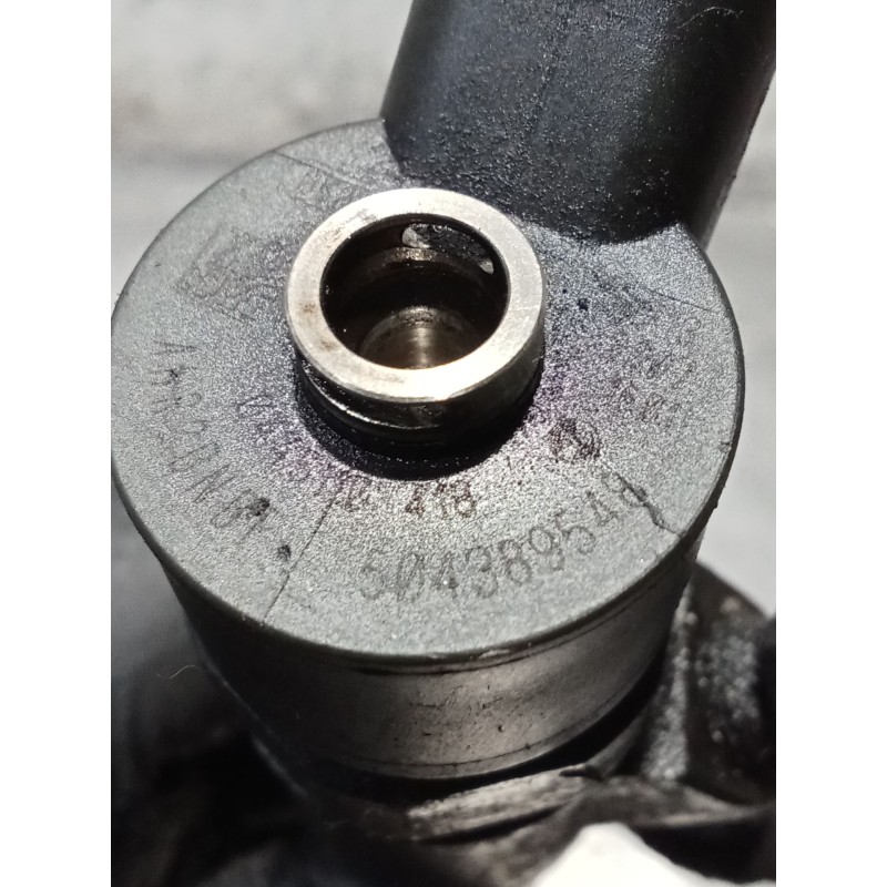 Recambio de inyector para fiat ducato furgoneta (250_) 130 multijet 2,3 d 4x4 referencia OEM IAM 0445110418 504369548 BOSCH