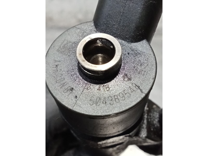 Recambio de inyector para fiat ducato furgoneta (250_) 130 multijet 2,3 d 4x4 referencia OEM IAM 0445110418 504369548 BOSCH
