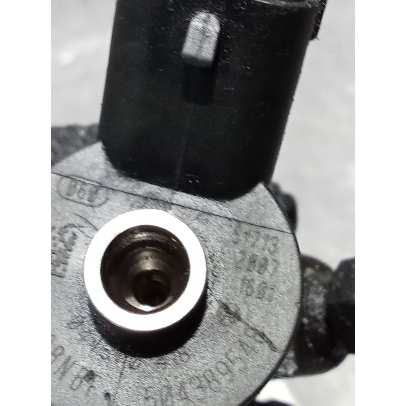 Recambio de inyector para fiat ducato furgoneta (250_) 130 multijet 2,3 d 4x4 referencia OEM IAM 0445110418 504369548 BOSCH