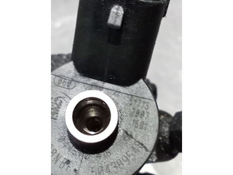 Recambio de inyector para fiat ducato furgoneta (250_) 130 multijet 2,3 d 4x4 referencia OEM IAM 0445110418 504369548 BOSCH