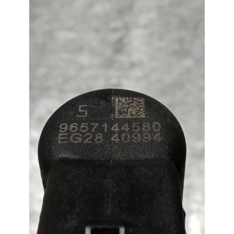 Recambio de inyector para peugeot 407 (6d_) 2.0 hdi 135 (6drhrh, 6drhre, 6drhrg, 6drhrj) referencia OEM IAM 9657144580  