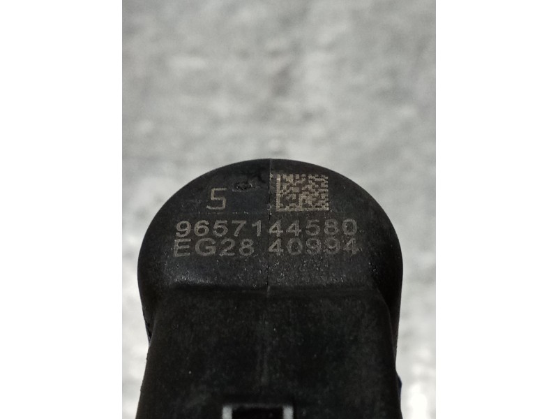 Recambio de inyector para peugeot 407 (6d_) 2.0 hdi 135 (6drhrh, 6drhre, 6drhrg, 6drhrj) referencia OEM IAM 9657144580  